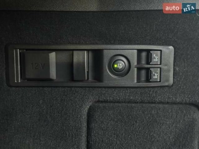 Черный БМВ iX, объемом двигателя 0 л и пробегом 17 тыс. км за 80900 $, фото 37 на Automoto.ua