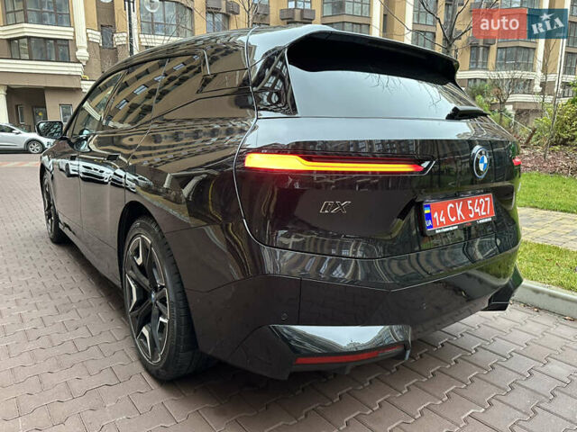 Чорний БМВ iX, об'ємом двигуна 0 л та пробігом 77 тис. км за 75900 $, фото 12 на Automoto.ua