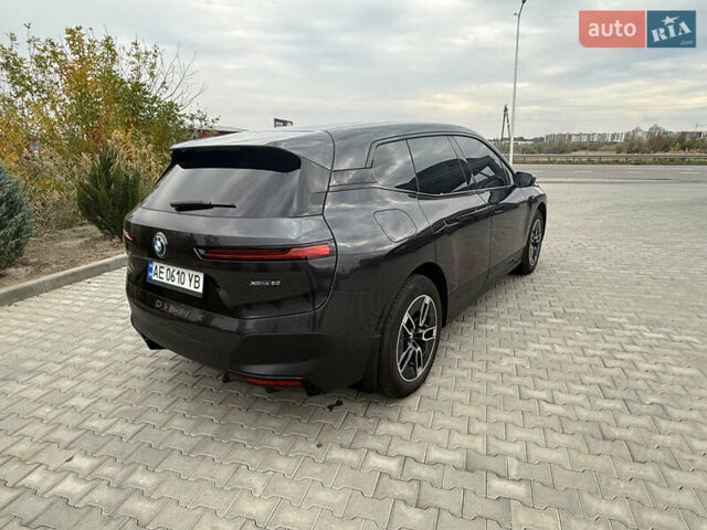 Черный БМВ iX, объемом двигателя 0 л и пробегом 40 тыс. км за 68500 $, фото 5 на Automoto.ua