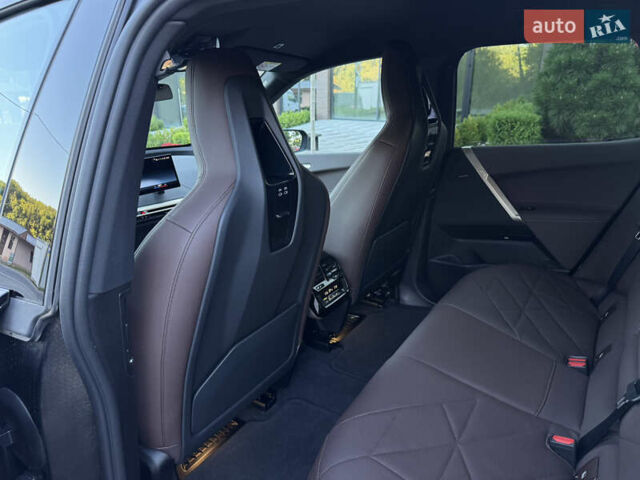 Черный БМВ iX, объемом двигателя 0 л и пробегом 72 тыс. км за 48500 $, фото 35 на Automoto.ua