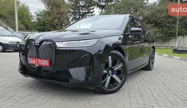 Черный БМВ iX, объемом двигателя 0 л и пробегом 98 тыс. км за 58800 $, фото 59 на Automoto.ua