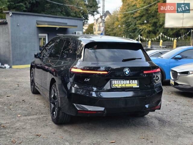Чорний БМВ iX, об'ємом двигуна 0 л та пробігом 14 тис. км за 57500 $, фото 10 на Automoto.ua
