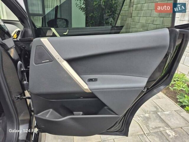 Черный БМВ iX, объемом двигателя 0 л и пробегом 15 тыс. км за 56300 $, фото 22 на Automoto.ua