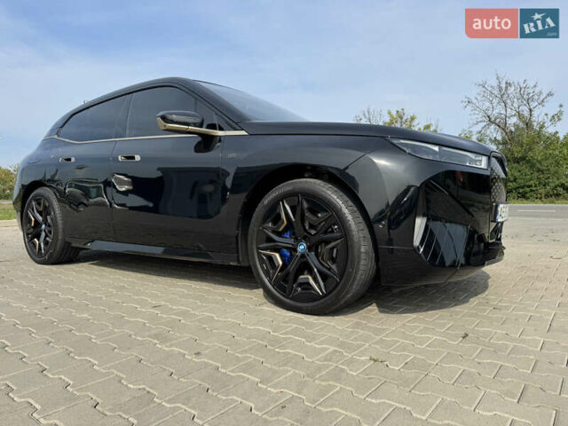 Черный БМВ iX, объемом двигателя 0 л и пробегом 6 тыс. км за 92000 $, фото 4 на Automoto.ua