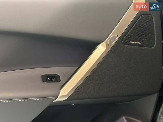 Черный БМВ iX, объемом двигателя 0 л и пробегом 62 тыс. км за 60390 $, фото 36 на Automoto.ua