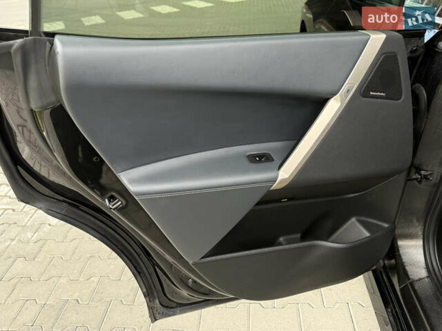 Черный БМВ iX, объемом двигателя 0 л и пробегом 46 тыс. км за 67999 $, фото 19 на Automoto.ua