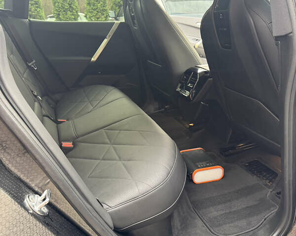 Черный БМВ iX, объемом двигателя 0 л и пробегом 55 тыс. км за 51500 $, фото 8 на Automoto.ua