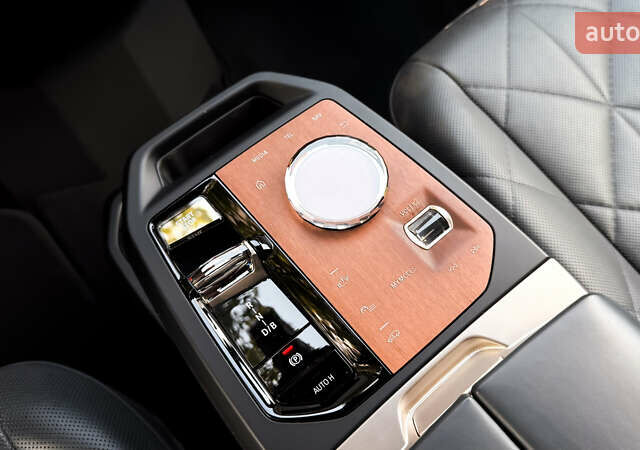 Чорний БМВ iX, об'ємом двигуна 0 л та пробігом 30 тис. км за 99900 $, фото 7 на Automoto.ua