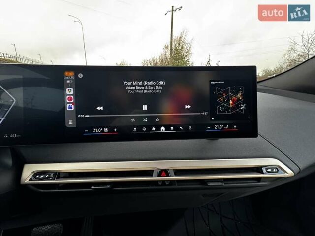 Черный БМВ iX, объемом двигателя 0 л и пробегом 27 тыс. км за 58500 $, фото 35 на Automoto.ua