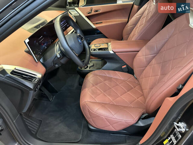 Чорний БМВ iX, об'ємом двигуна 0 л та пробігом 1 тис. км за 94900 $, фото 25 на Automoto.ua