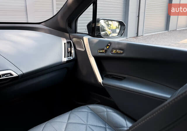 Чорний БМВ iX, об'ємом двигуна 0 л та пробігом 30 тис. км за 99900 $, фото 6 на Automoto.ua