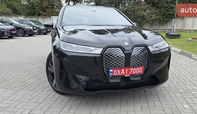 Черный БМВ iX, объемом двигателя 0 л и пробегом 98 тыс. км за 58800 $, фото 53 на Automoto.ua