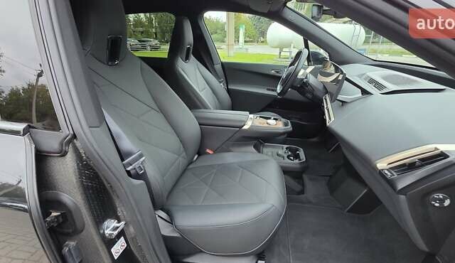 Черный БМВ iX, объемом двигателя 0 л и пробегом 98 тыс. км за 58800 $, фото 108 на Automoto.ua