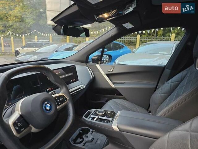 Чорний БМВ iX, об'ємом двигуна 0 л та пробігом 14 тис. км за 57500 $, фото 15 на Automoto.ua