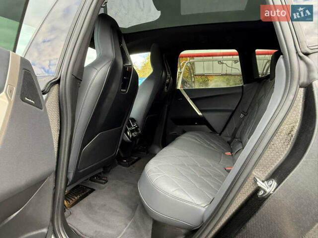 Черный БМВ iX, объемом двигателя 0 л и пробегом 46 тыс. км за 67999 $, фото 20 на Automoto.ua