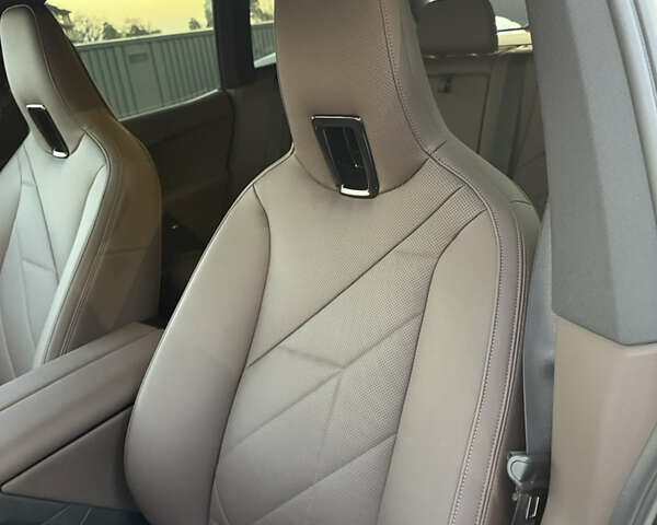 Черный БМВ iX, объемом двигателя 0 л и пробегом 19 тыс. км за 54800 $, фото 17 на Automoto.ua