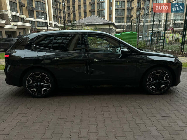 Чорний БМВ iX, об'ємом двигуна 0 л та пробігом 77 тис. км за 75900 $, фото 18 на Automoto.ua