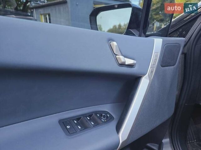 Чорний БМВ iX, об'ємом двигуна 0 л та пробігом 14 тис. км за 57500 $, фото 23 на Automoto.ua