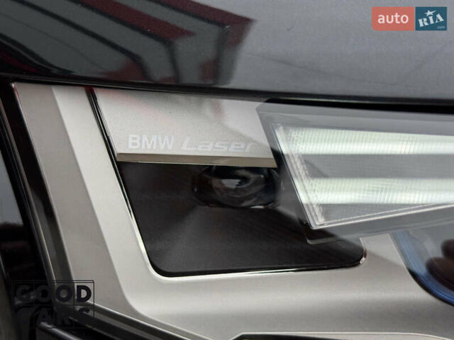 Черный БМВ iX, объемом двигателя 0 л и пробегом 38 тыс. км за 72000 $, фото 11 на Automoto.ua