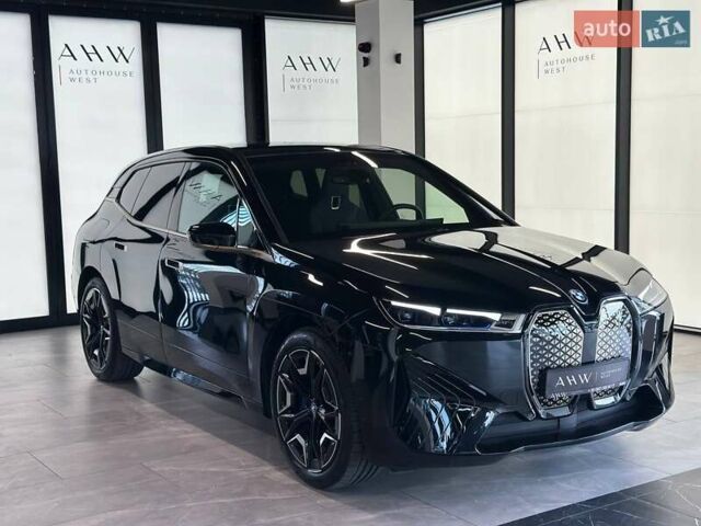 Чорний БМВ iX, об'ємом двигуна 0 л та пробігом 10 тис. км за 81469 $, фото 9 на Automoto.ua