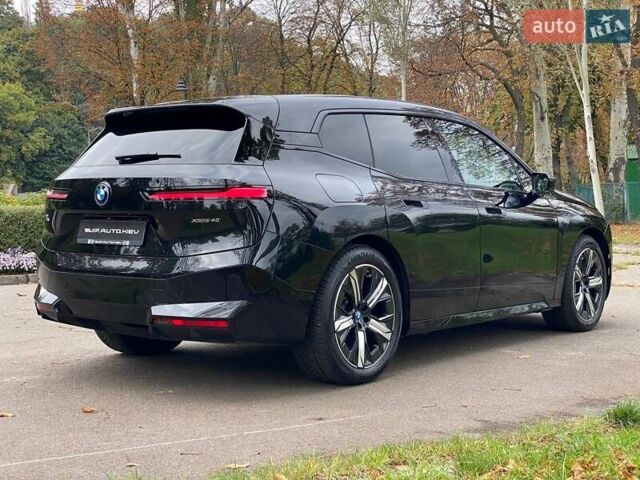 Чорний БМВ iX, об'ємом двигуна 0 л та пробігом 19 тис. км за 59999 $, фото 7 на Automoto.ua