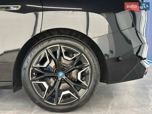 Чорний БМВ iX, об'ємом двигуна 0 л та пробігом 10 тис. км за 81469 $, фото 6 на Automoto.ua