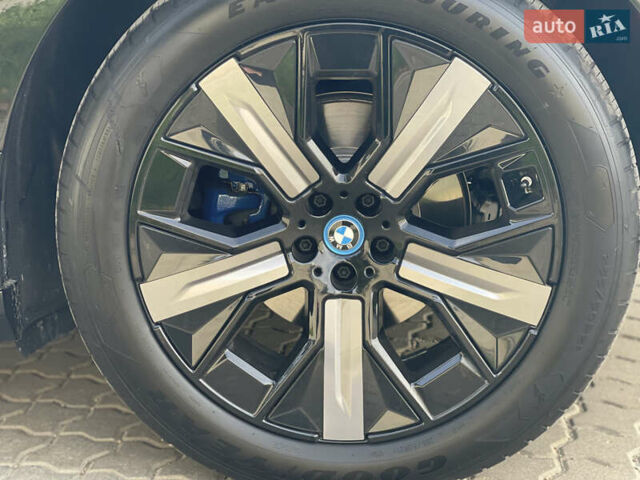 Черный БМВ iX, объемом двигателя 0 л и пробегом 1 тыс. км за 58000 $, фото 37 на Automoto.ua