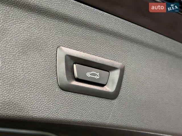 Чорний БМВ iX, об'ємом двигуна 0 л та пробігом 10 тис. км за 81469 $, фото 47 на Automoto.ua