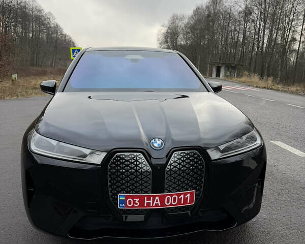 Чорний БМВ iX, об'ємом двигуна 0 л та пробігом 43 тис. км за 49500 $, фото 7 на Automoto.ua