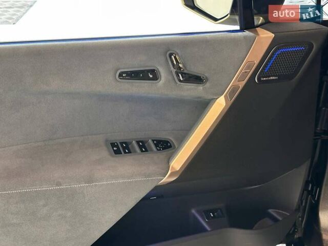 Чорний БМВ iX, об'ємом двигуна 0 л та пробігом 10 тис. км за 81469 $, фото 14 на Automoto.ua