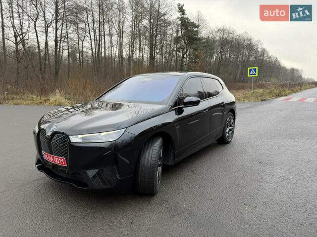 Чорний БМВ iX, об'ємом двигуна 0 л та пробігом 43 тис. км за 49500 $, фото 1 на Automoto.ua
