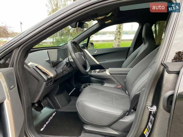 Чорний БМВ iX, об'ємом двигуна 0 л та пробігом 19 тис. км за 59999 $, фото 19 на Automoto.ua