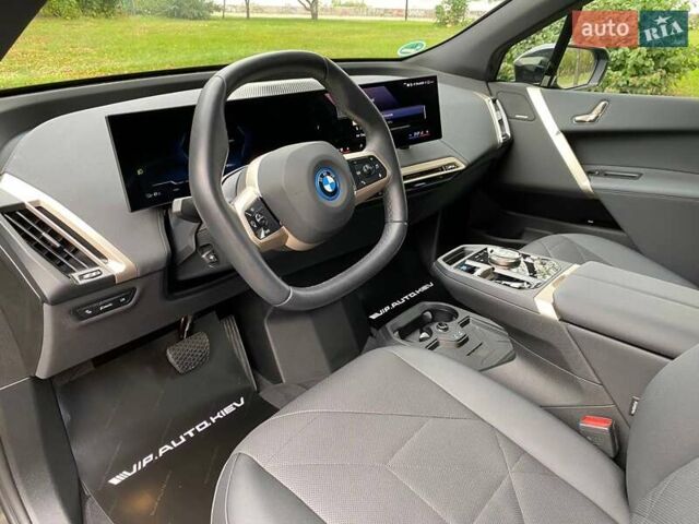 Чорний БМВ iX, об'ємом двигуна 0 л та пробігом 19 тис. км за 59999 $, фото 22 на Automoto.ua