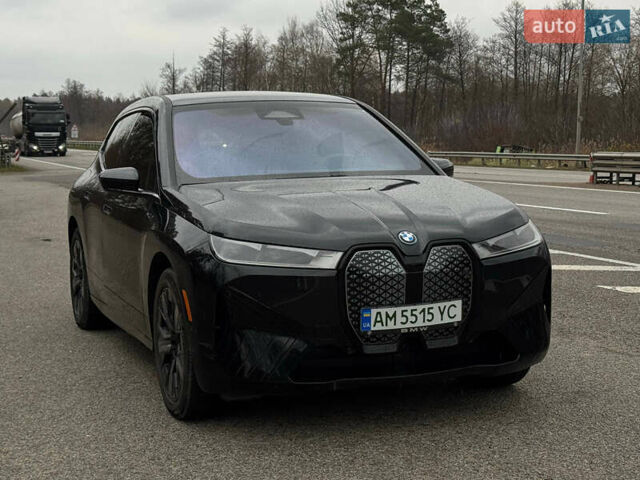 Черный БМВ iX, объемом двигателя 0 л и пробегом 5 тыс. км за 65000 $, фото 2 на Automoto.ua