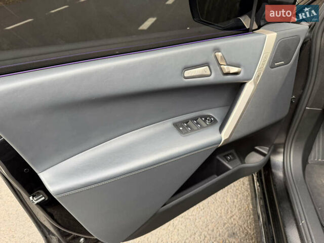 Чорний БМВ iX, об'ємом двигуна 0 л та пробігом 43 тис. км за 49500 $, фото 33 на Automoto.ua