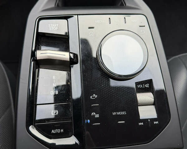 Чорний БМВ iX, об'ємом двигуна 0 л та пробігом 43 тис. км за 49500 $, фото 36 на Automoto.ua