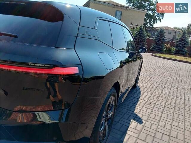 Черный БМВ iX, объемом двигателя 0 л и пробегом 9 тыс. км за 60999 $, фото 9 на Automoto.ua