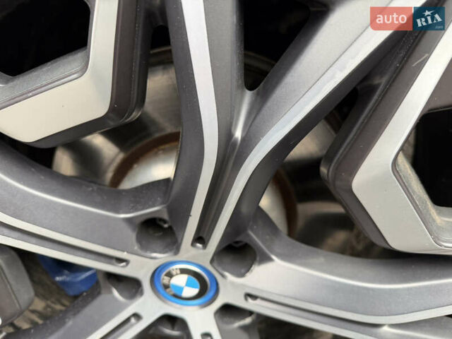 Чорний БМВ iX, об'ємом двигуна 0 л та пробігом 43 тис. км за 49500 $, фото 31 на Automoto.ua