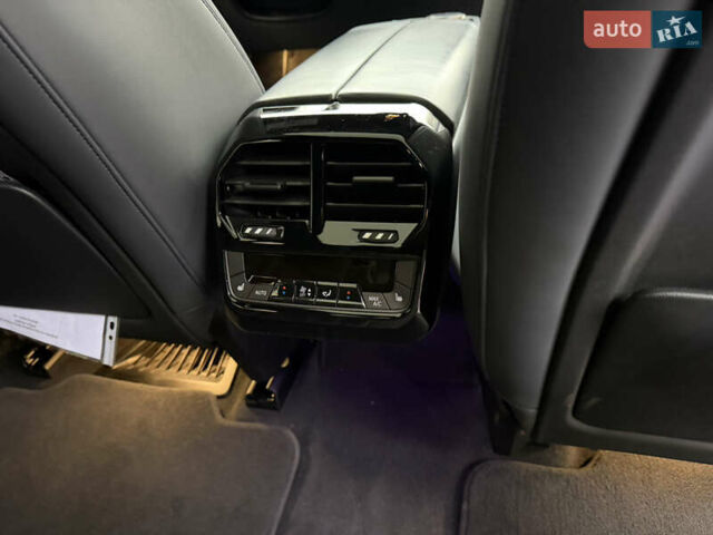 Чорний БМВ iX, об'ємом двигуна 0 л та пробігом 43 тис. км за 49500 $, фото 25 на Automoto.ua
