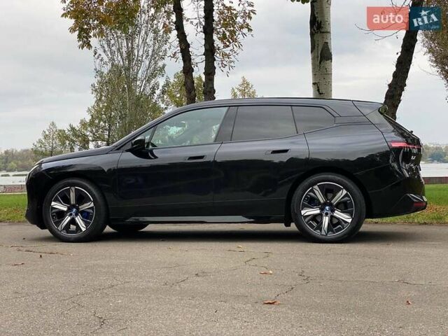 Чорний БМВ iX, об'ємом двигуна 0 л та пробігом 19 тис. км за 59999 $, фото 10 на Automoto.ua