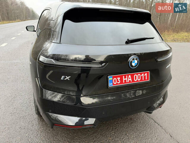 Чорний БМВ iX, об'ємом двигуна 0 л та пробігом 43 тис. км за 49500 $, фото 10 на Automoto.ua