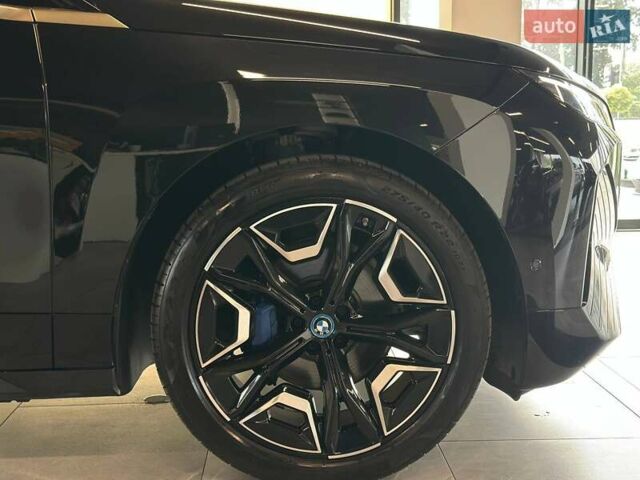 Чорний БМВ iX, об'ємом двигуна 0 л та пробігом 10 тис. км за 81469 $, фото 4 на Automoto.ua