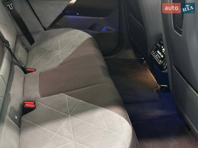 Чорний БМВ iX, об'ємом двигуна 0 л та пробігом 10 тис. км за 81469 $, фото 38 на Automoto.ua