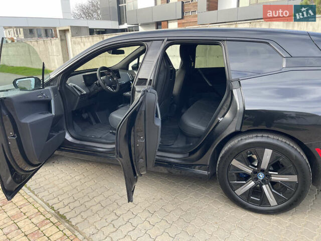 Черный БМВ iX, объемом двигателя 0 л и пробегом 1 тыс. км за 58000 $, фото 38 на Automoto.ua
