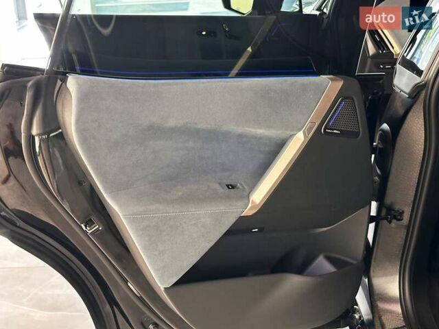 Чорний БМВ iX, об'ємом двигуна 0 л та пробігом 10 тис. км за 81469 $, фото 33 на Automoto.ua