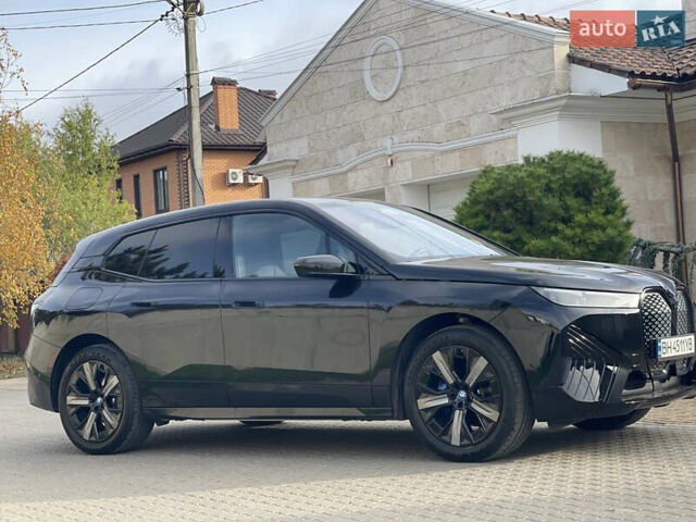 Черный БМВ iX, объемом двигателя 0 л и пробегом 1 тыс. км за 58000 $, фото 14 на Automoto.ua