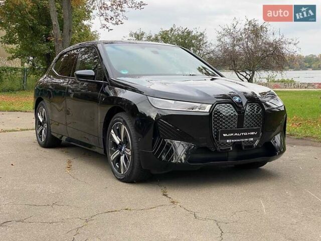 Чорний БМВ iX, об'ємом двигуна 0 л та пробігом 19 тис. км за 59999 $, фото 8 на Automoto.ua