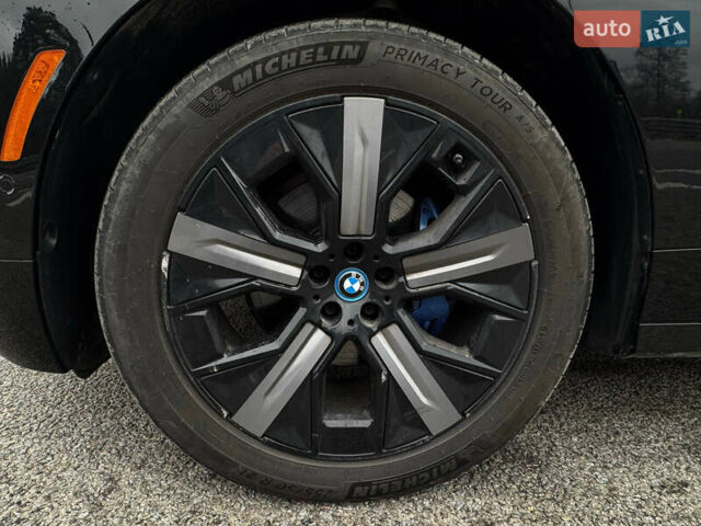 Черный БМВ iX, объемом двигателя 0 л и пробегом 5 тыс. км за 65000 $, фото 7 на Automoto.ua