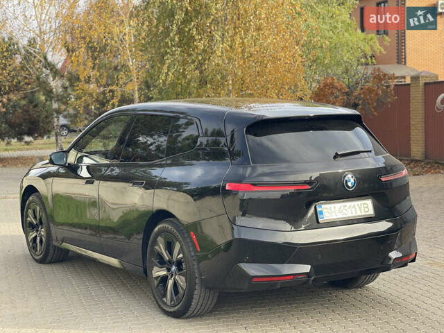 Черный БМВ iX, объемом двигателя 0 л и пробегом 1 тыс. км за 58000 $, фото 6 на Automoto.ua