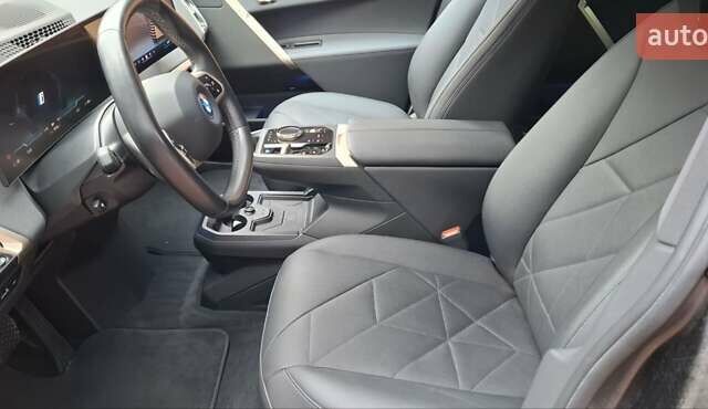 Чорний БМВ iX, об'ємом двигуна 0 л та пробігом 39 тис. км за 57000 $, фото 41 на Automoto.ua
